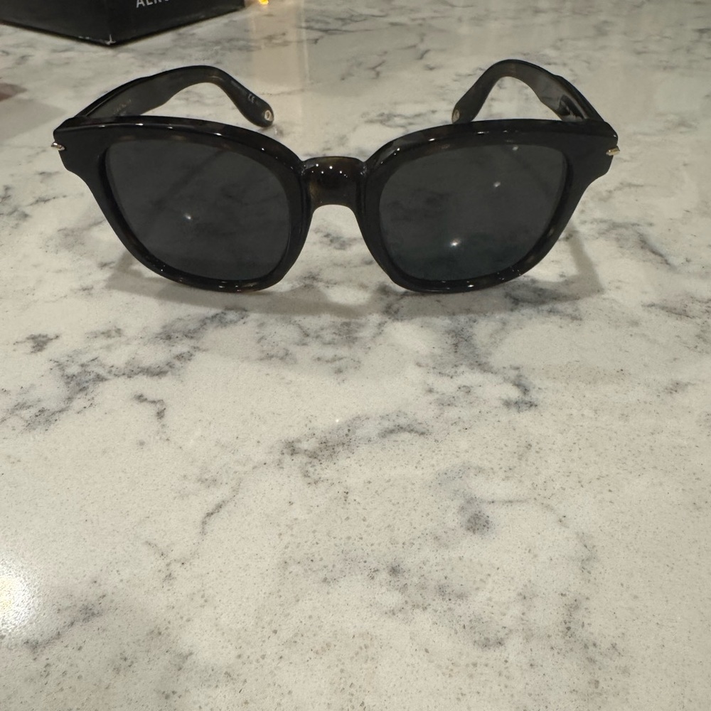 Givenchy Black Sunglasses Elegant Accessories - image 1